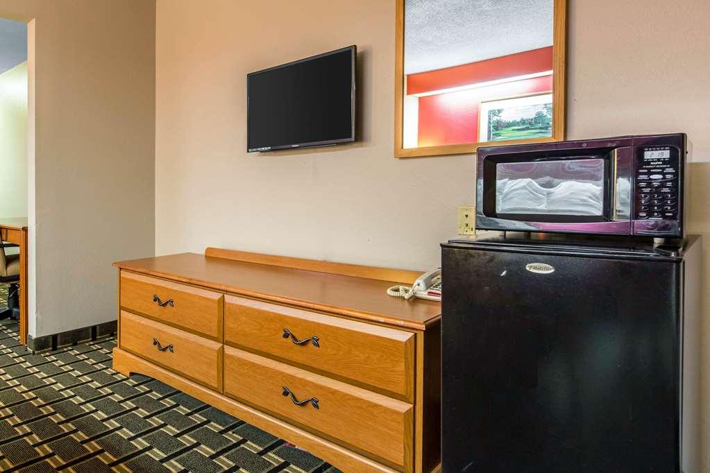 Econo Lodge Inn & Suites Peoria Illinois Rom bilde
