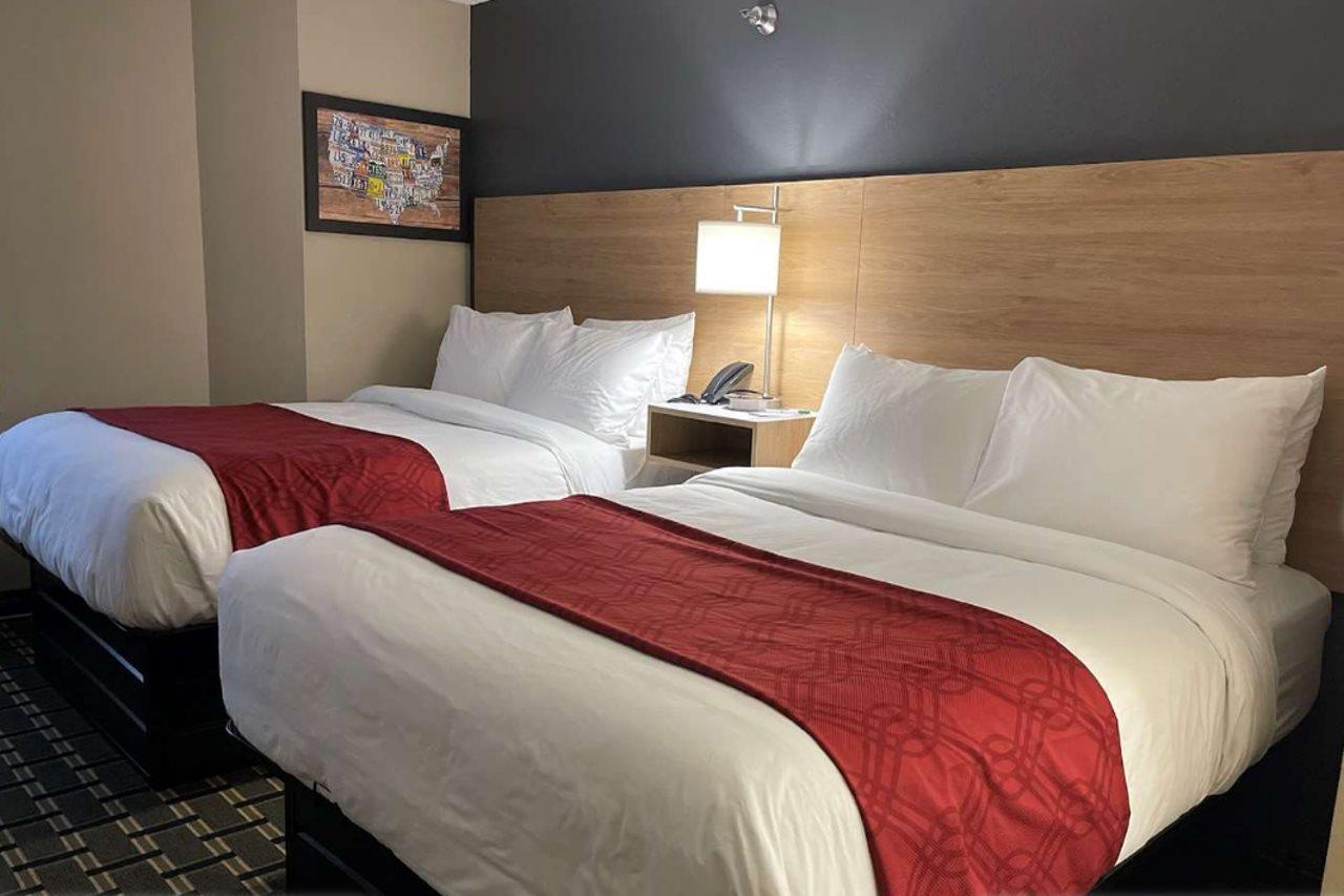 Econo Lodge Inn & Suites Peoria Illinois Eksteriør bilde